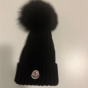 Moncler Hat winter exellent condition